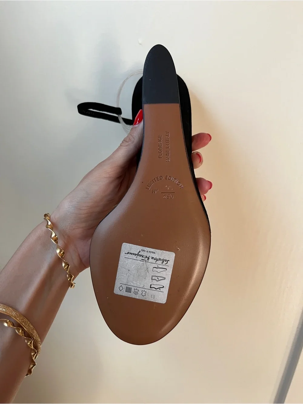 Ferragamo 1947 Invisible Heels - Picture 2 of 5